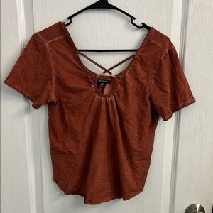 VERSONA Rust Short Sleeve Tee
